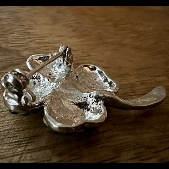 🍀Four-Leaf Clover🍀 green and white crystal brooch pin - Picture 4 of 5